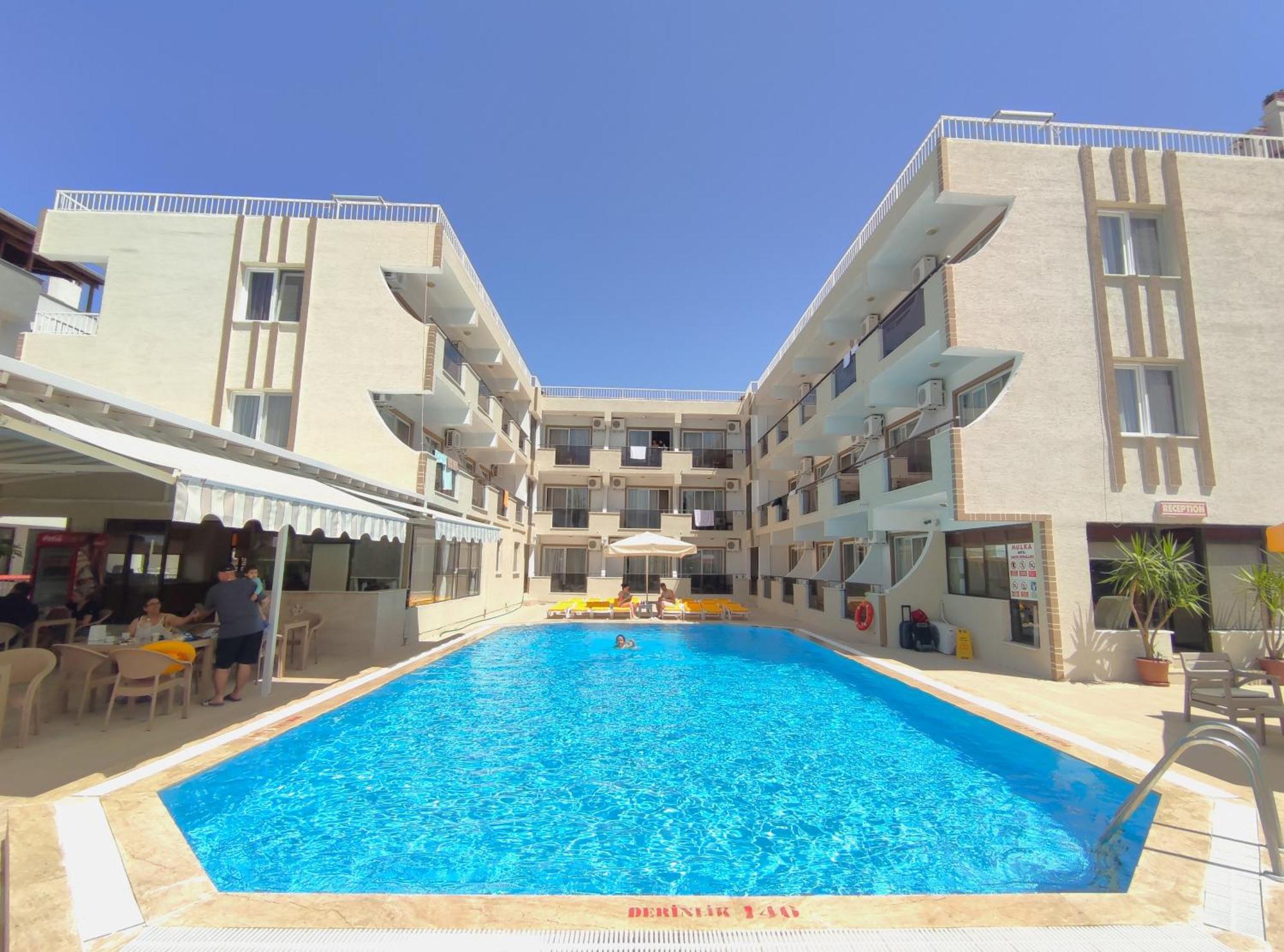 Mulka Hotel Айвалык Экстерьер фото